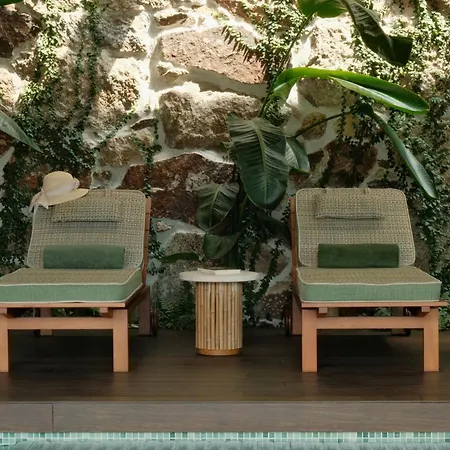 Dom wakacyjny Casa De Pias With Private Indoor Pool - Country House, Near Porto
